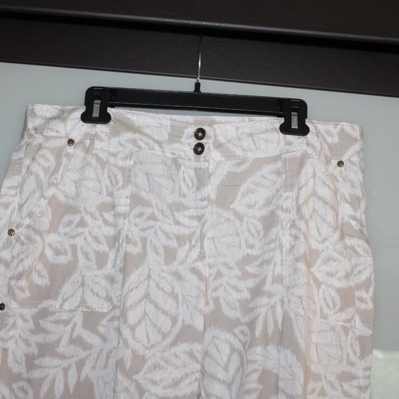 Style & Co. Women's 14 Printed Capri Pant - Picture 3 of 9